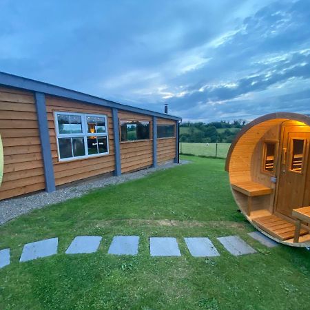 Sleeps 12 Hot Tub Sauna Cinema Pets Welcome Ενισκίλεν Εξωτερικό φωτογραφία