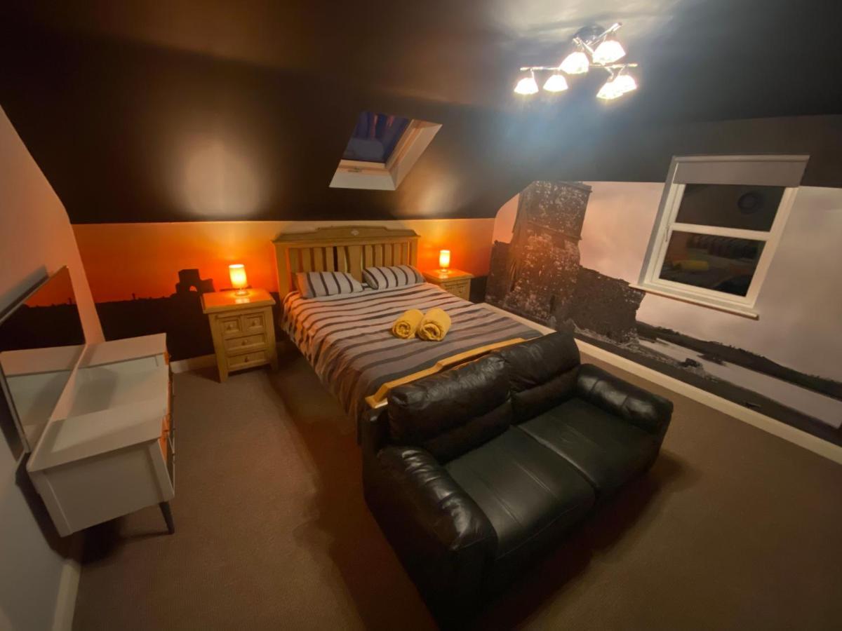 Sleeps 12 Hot Tub Sauna Cinema Pets Welcome Ενισκίλεν Εξωτερικό φωτογραφία