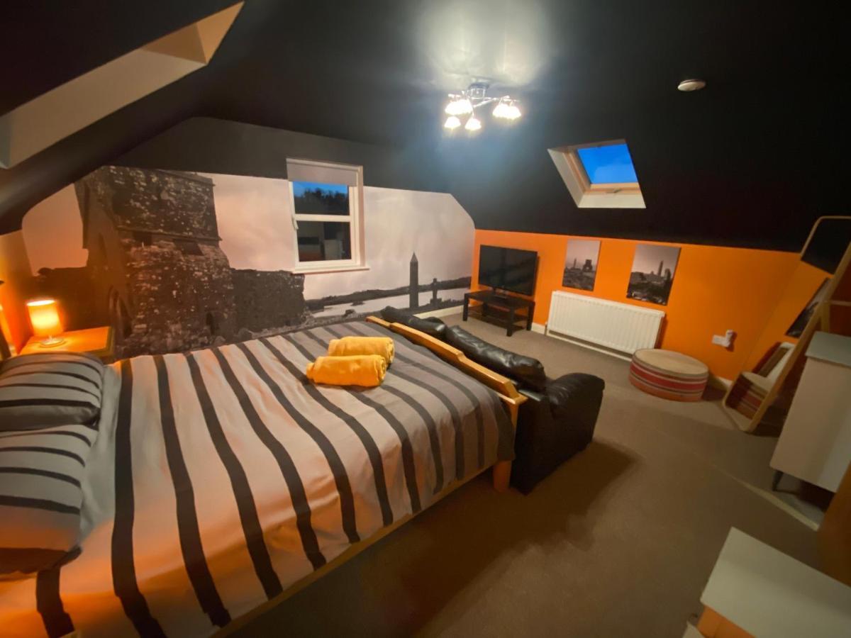 Sleeps 12 Hot Tub Sauna Cinema Pets Welcome Ενισκίλεν Εξωτερικό φωτογραφία